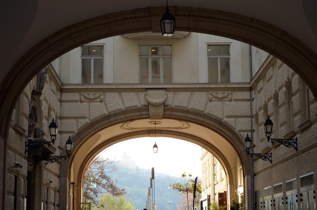 Budapest Central Apartments - Veres Palne Buitenkant foto